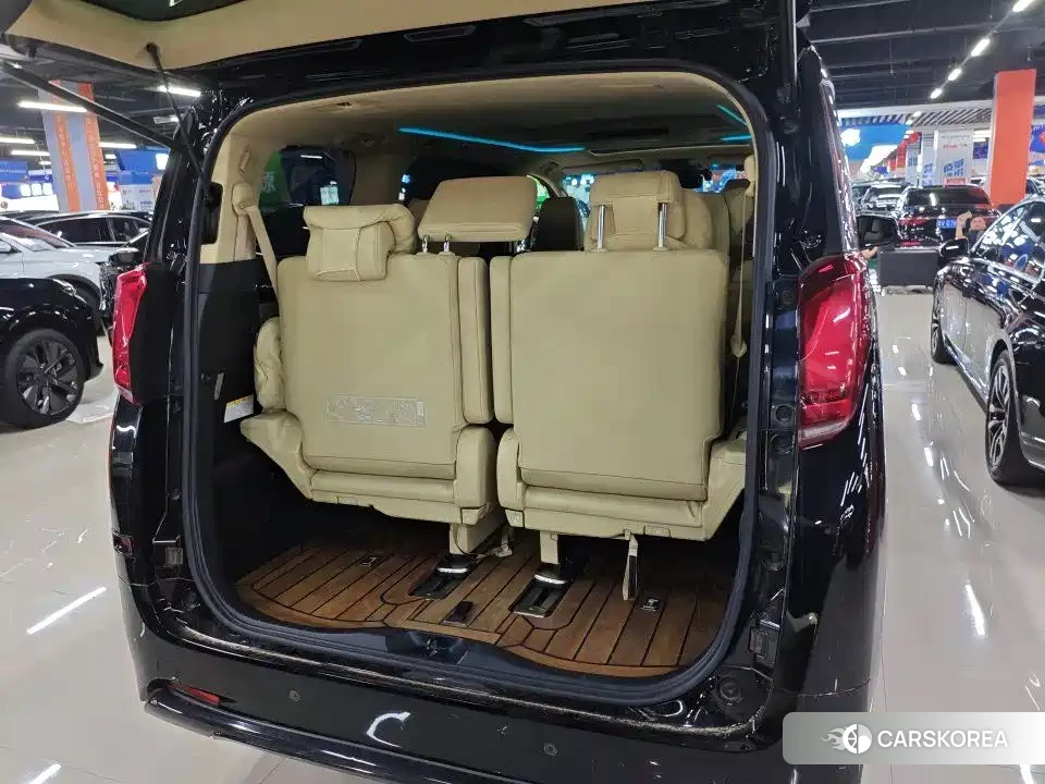 Toyota Elfa 2022 Черный из Китая, фото 3