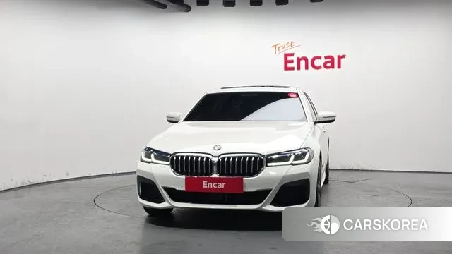 BMW 5 Series (G30) id 3645041 из Кореи 13