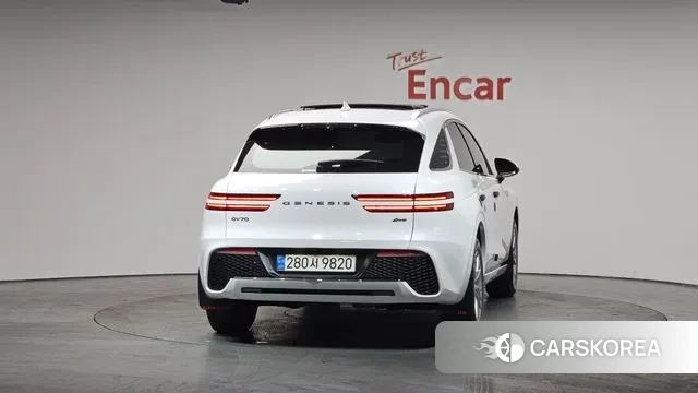 Genesis GV70 id 3691032 из Кореи 13