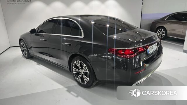 Mercedes-Benz E-Class W214 id 4185635 из Кореи 13