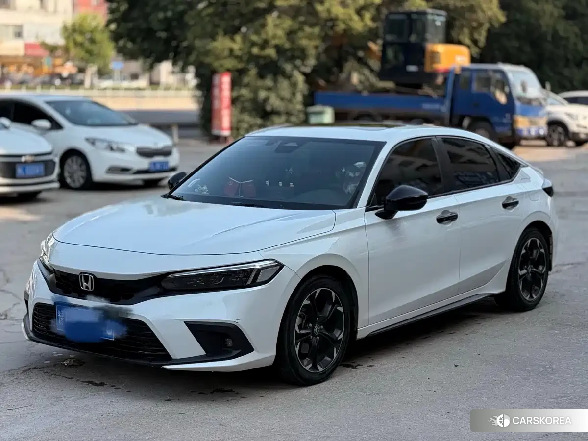 Honda Civic 2023 Белый из Китая, фото 3