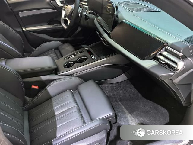 Audi A5L Sportback id 4278664 из Китая 12