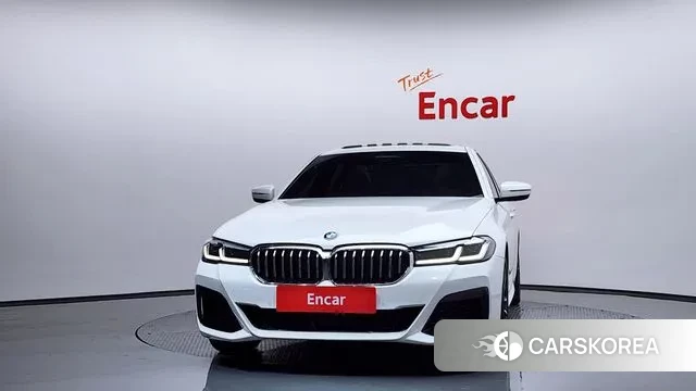 BMW 5 Series (G30) id 3373048 из Кореи 13