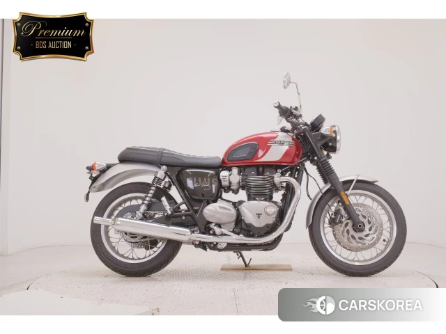 Triumph BONNEVILLE T120 2025 из Японии