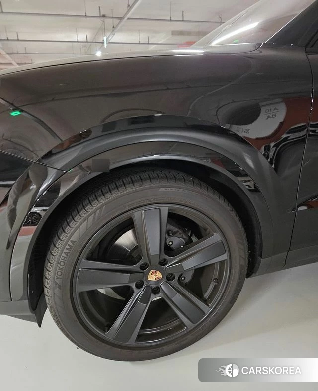 Porsche Cayenne (PO536) 2025 Черный из Кореи, фото 3