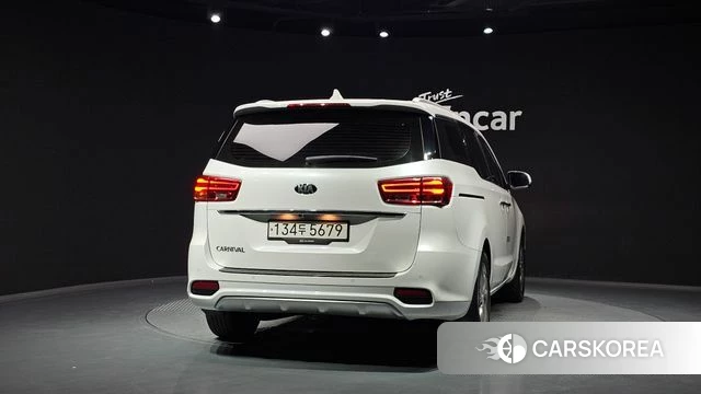 Kia The New Carnival id 4594773 из Кореи 23