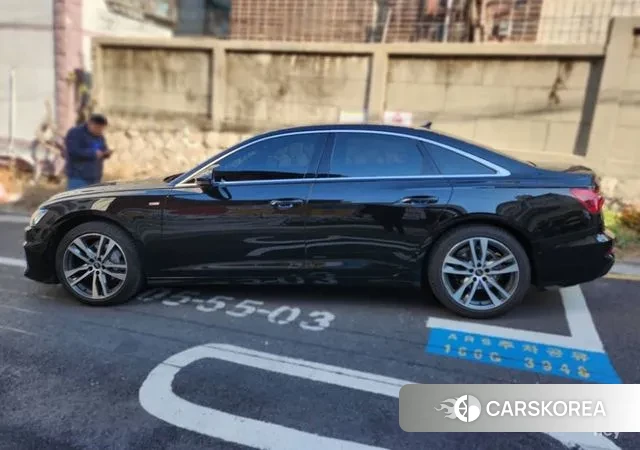 Audi A6 (C8) 2023 Черный из Кореи, фото 3