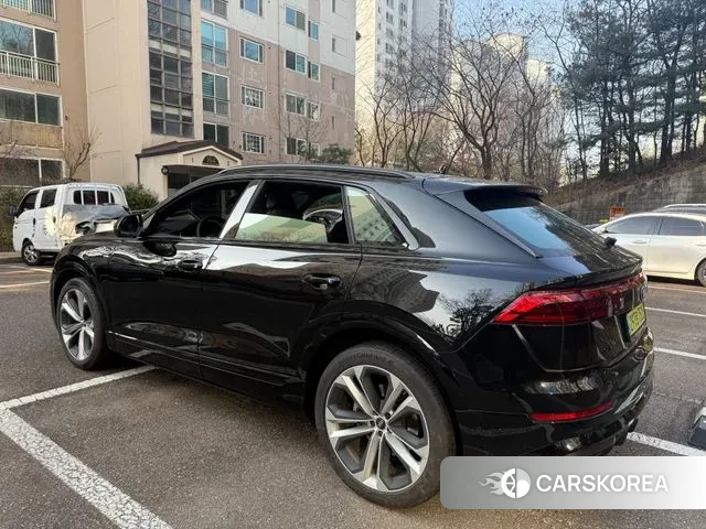 Audi Q8 (4M) 2025 Черный из Кореи, фото 4