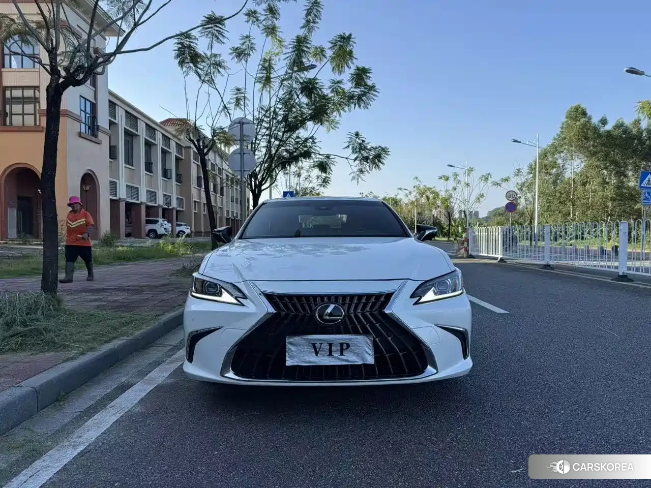 Lexus ES 2024 Белый из Китая, фото 3