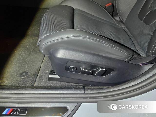 BMW M5 (G90) id 4589686 из Кореи 9
