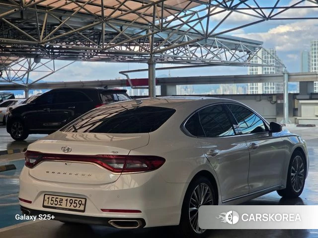 Hyundai Grandeur IG id 4471413 из Кореи 13