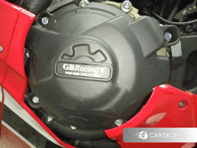 Engine photo