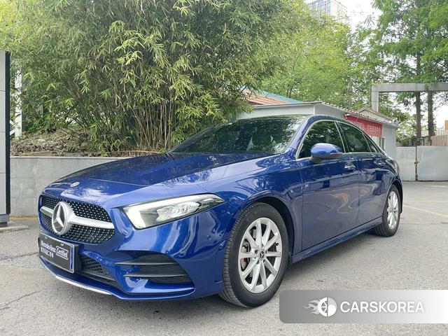 Mercedes-Benz Class A 2021 Синий из Китая, фото 3