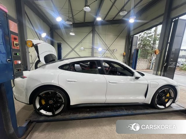 Porsche Taycan 2020 Белый из Кореи, фото 6