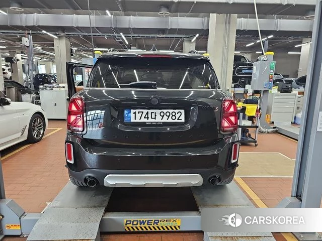 Mini Cooper S Countryman 2024 Черный из Кореи, фото 3