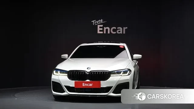 BMW 5 Series (G30) id 3330843 из Кореи 13