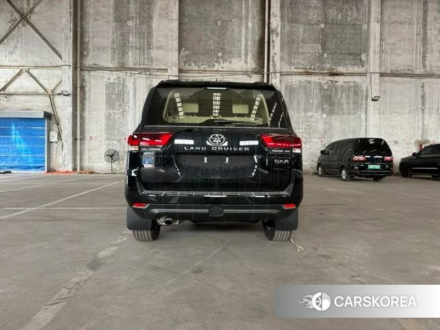 Toyota Land Cruiser (imported) 2024 Черный из Китая, фото 3