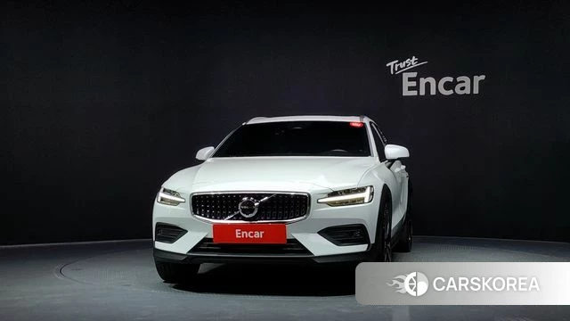 Volvo V60 Cross-Country 2nd Generation id 4624049 из Кореи 23