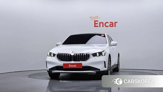 BMW 5 Series (G60) id 3876477 из Кореи 13