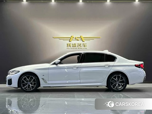 BMW 5 series 2023 Белый из Китая, фото 3