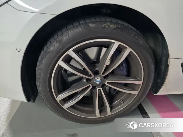 BMW 6 Series GT (G32) id 3289491 из Кореи 11