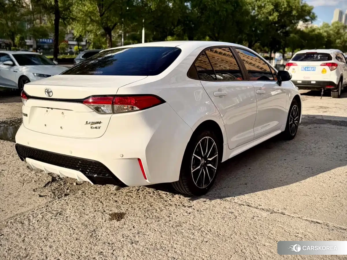 Toyota Levin id 4538851 из Китая 17