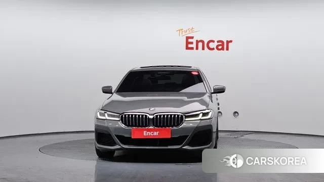 BMW 5 Series (G30) id 3686497 из Кореи 13