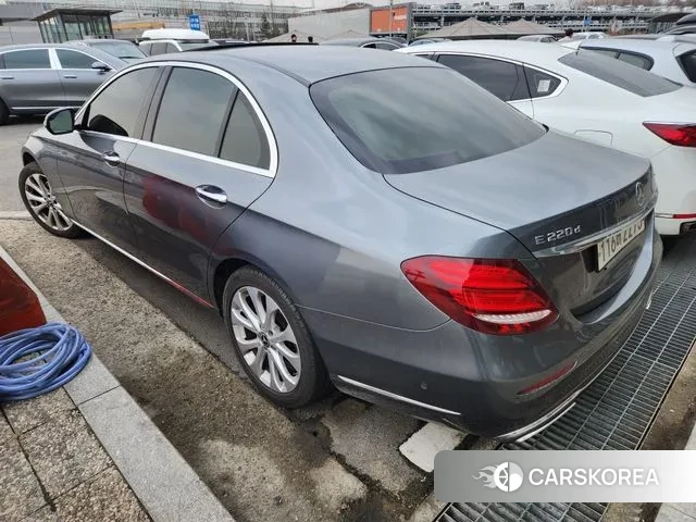 Mercedes-Benz E-Class W213 2019 Серый из Кореи, фото 3