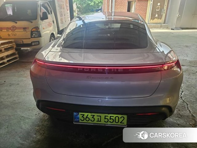 Porsche Taycan 2025 Белый из Кореи, фото 3
