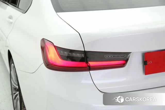 BMW 3 series id 3919568 из Китая 12