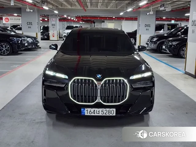 BMW 7 Series (G70) id 3776842 из Кореи 13