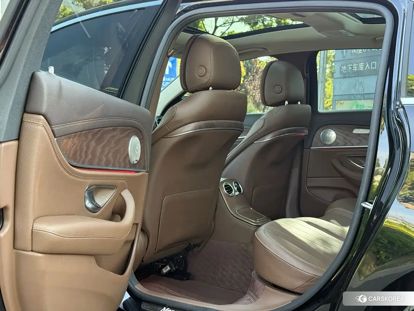 Mercedes-Benz E-Class 2022 Черный из Китая, фото 3