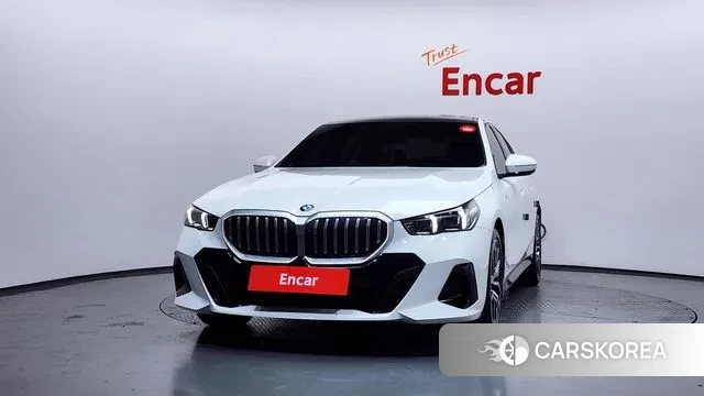 BMW 5 Series (G60) id 3763761 из Кореи 13