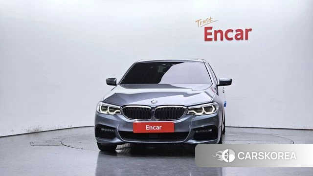 BMW 5 Series (G30) id 4557967 из Кореи 13