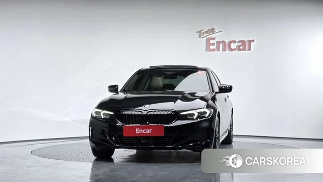BMW 3 Series (G20) id 4281396 из Кореи 23