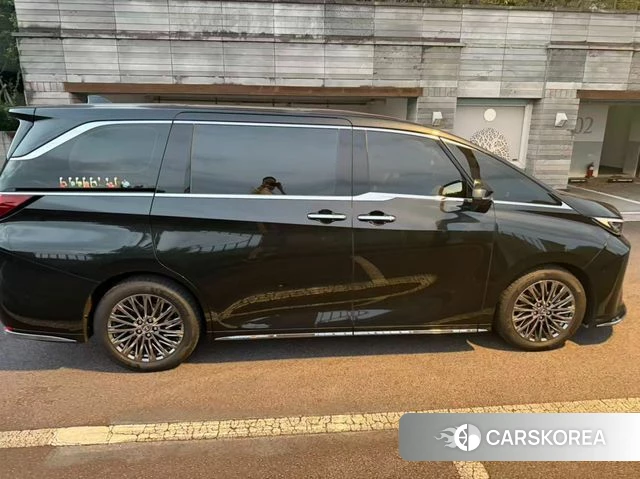 Lexus LM Second Generation 2025 Черный из Кореи, фото 3