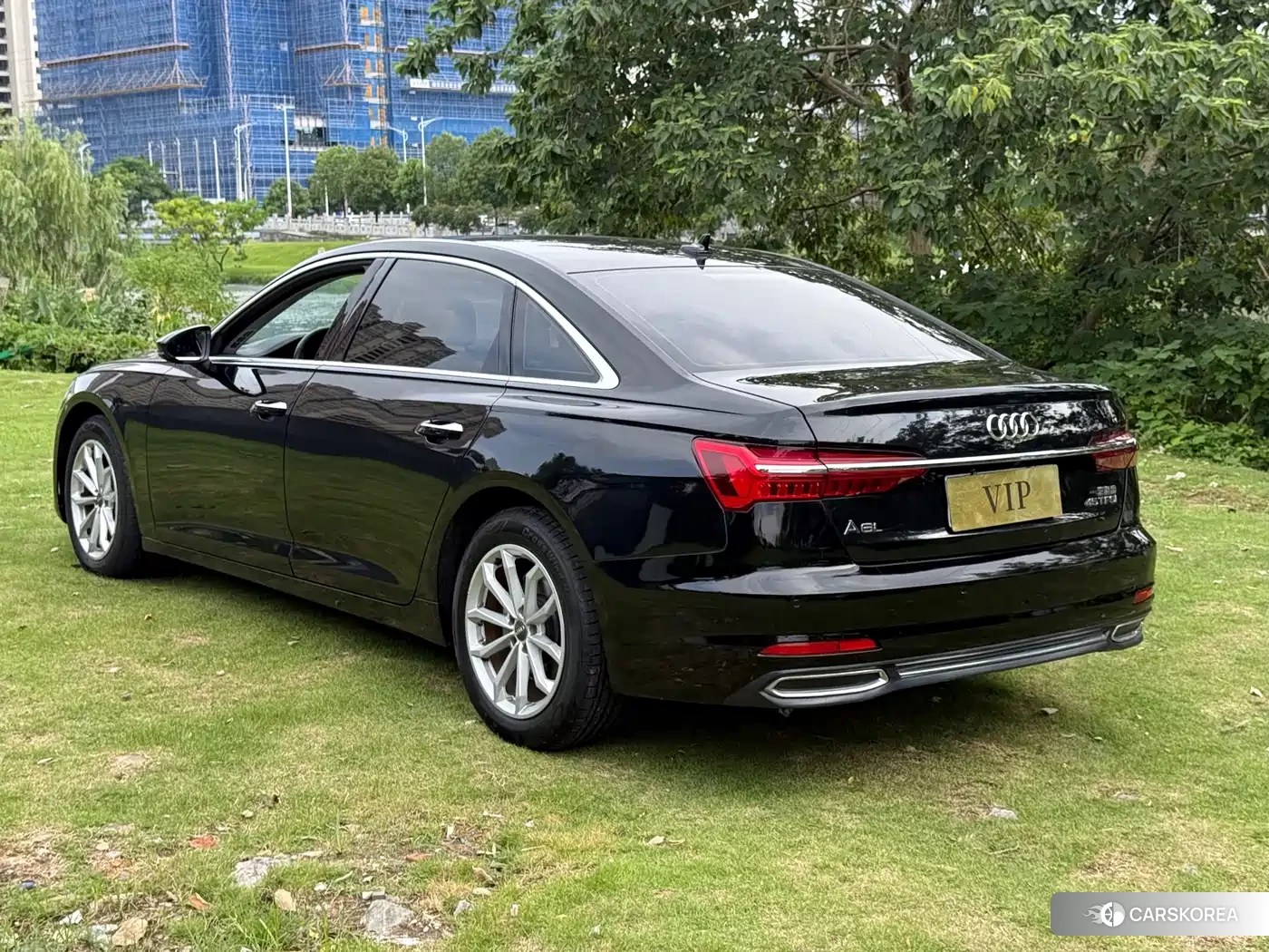 Audi A6L id 4600941 из Китая 10