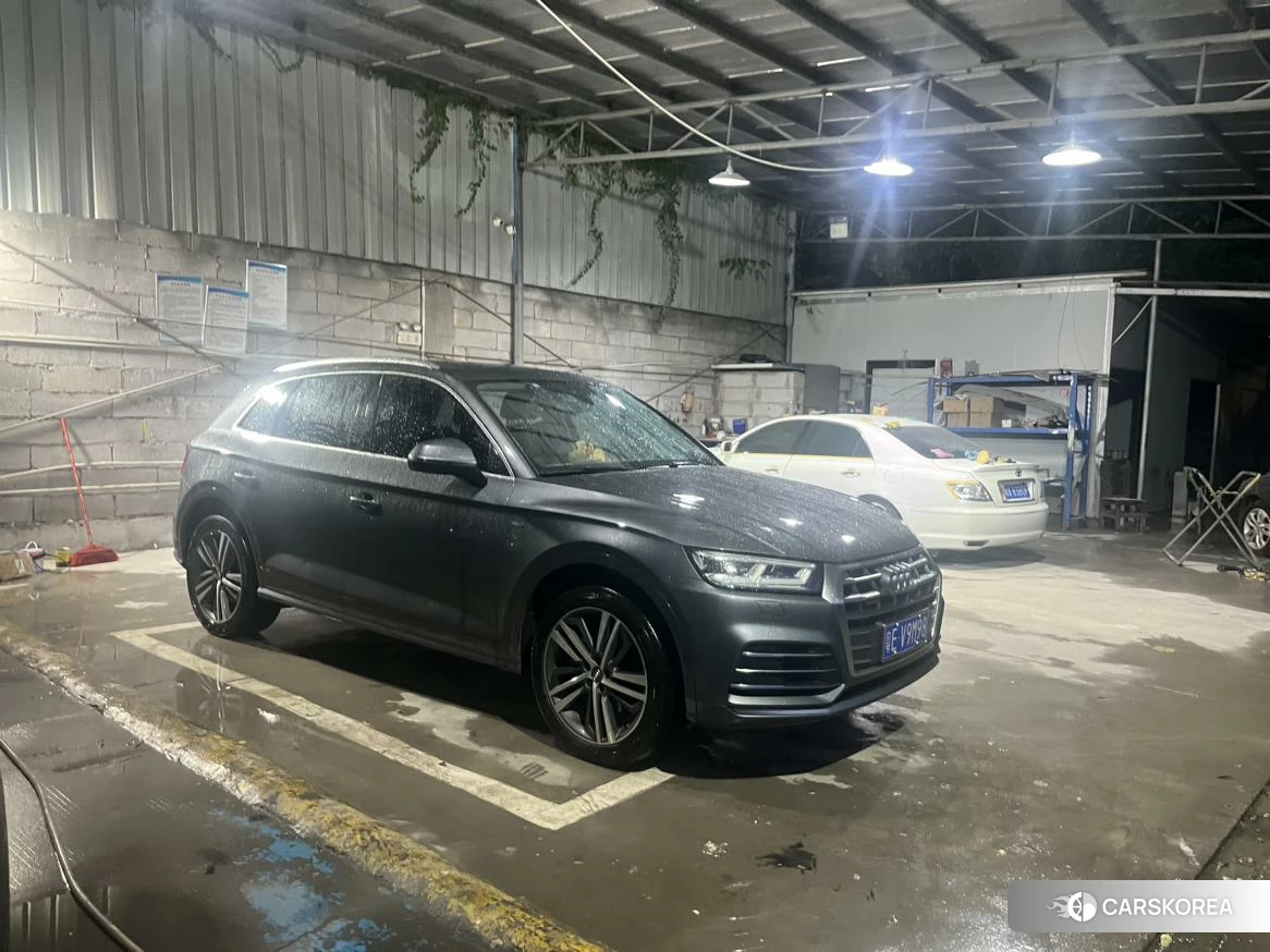 Audi Q5L id 4479350 из Китая 23