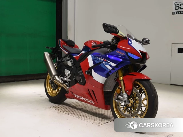 Honda CBR1000RR-R FIREBLADE 2024 из Японии, фото 5