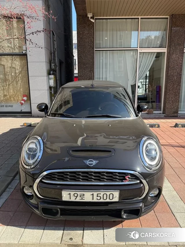 Mini Cooper S Convertible 2018 Черный из Кореи, фото 3