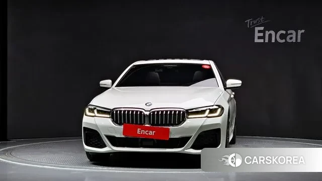 BMW 5 Series (G30) id 3160885 из Кореи 13