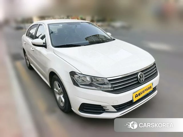 Volkswagen Lavida 2023 Белый из Китая, фото 3