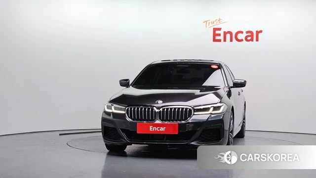 BMW 5 Series (G30) id 4409926 из Кореи 23