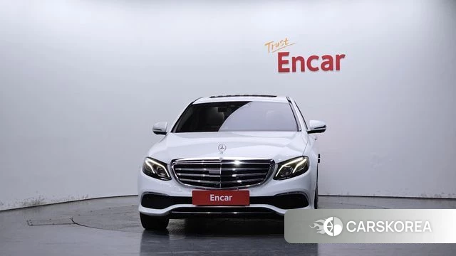 Mercedes-Benz E-Class W213 id 4780406 из Кореи 23