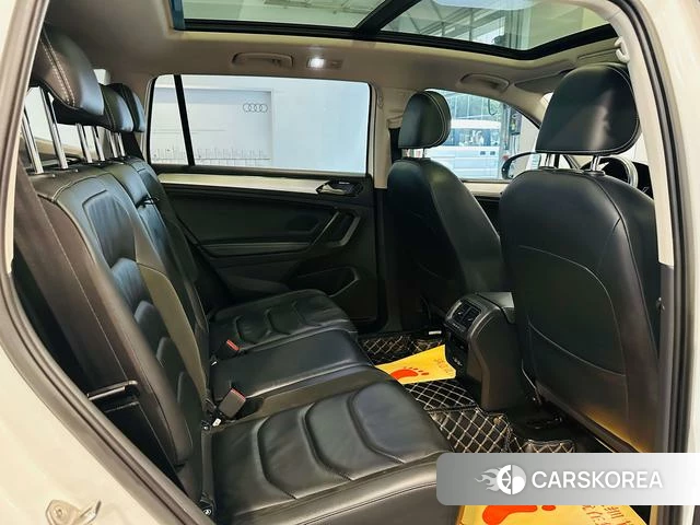 Volkswagen Tiguan L id 4236372 из Китая 9