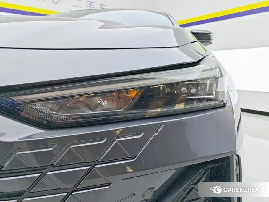 Chang'an Changan UNI-V id 4583876 из Китая 9
