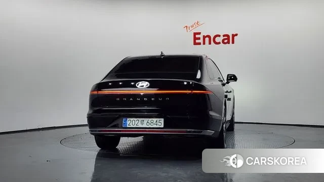 Hyundai Grandeur (GN7) id 3372123 из Кореи 13