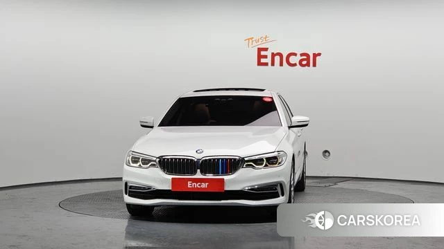 BMW 5 Series (G30) id 3834971 из Кореи 13