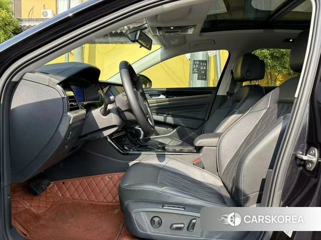 Volkswagen Passat 2021 Черный из Китая, фото 3