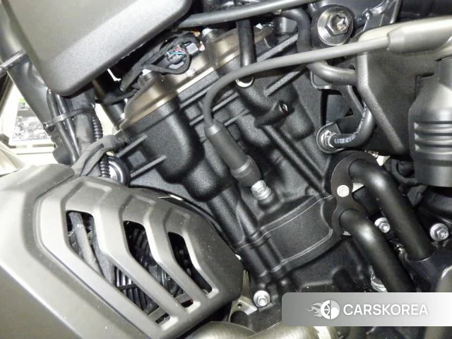 Engine photo